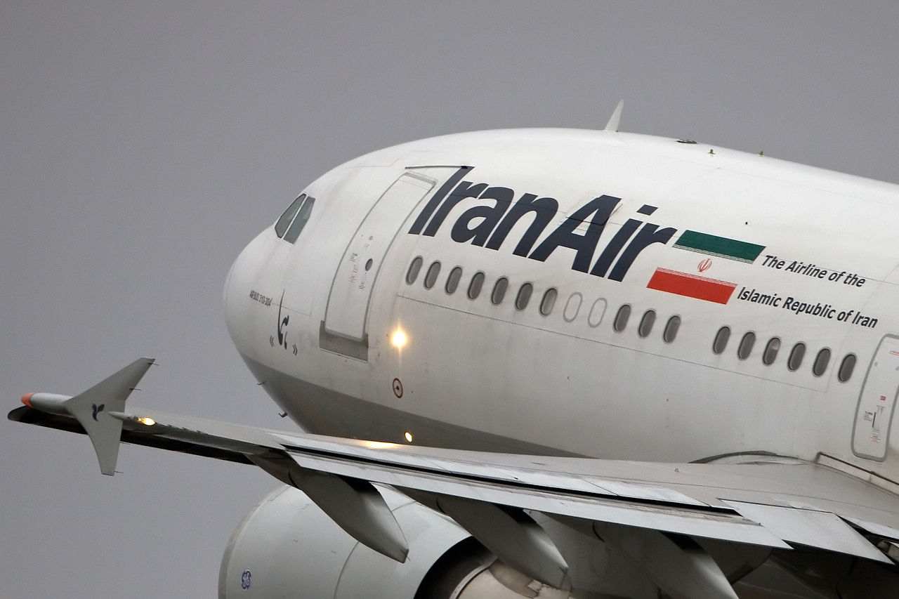 آیا رعایت حجاب برای مسافران هواپیمایی ایران ایر الزامی نیست؟+ تصاویر