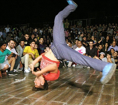 ترویج رقص غربی به اسم ورزش با مجوز رسمی