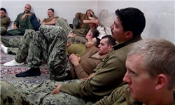 فرمانده نظامیان آمریکایی متجاوز به آب‌های سرزمینی ایران اخراج شد