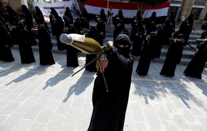 عکس/ رژه یگان زنان انصارالله یمن
