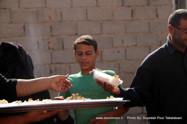 میزبانی جوانان و نوجوانان عراقی از زوار/ گزارش تصویری