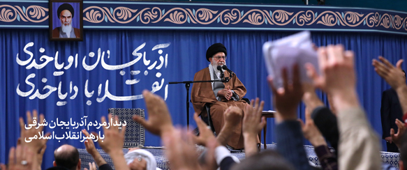 امام خامنه‌ای: عده‌ای ضعف خود را به انقلاب نسبت می‌دهند