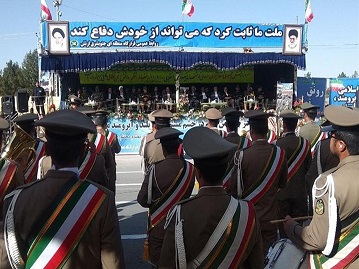 روحانی: توهین به نیروهای مسلح توهین به ملت ایران است/ سردمداران آمریکا در اوهام خود غرق شده‌اند