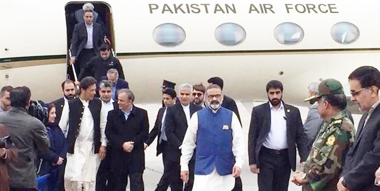 نخست‌وزیر پاکستان وارد مشهد شد