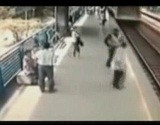 فیلم/ جلوگیری از خودکشی در مترو