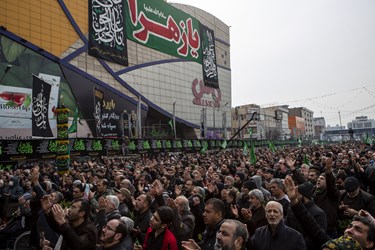 اجتماع فاطمیون در میدان هفت تیر