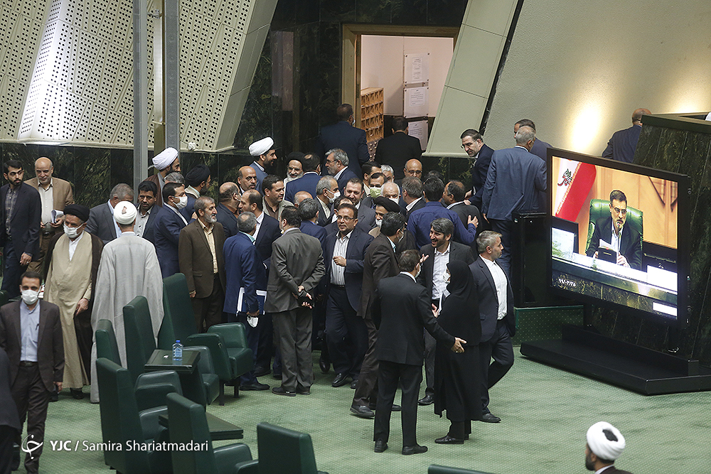 حواشی جلسه علنی مجلس در ۲۵ خرداد